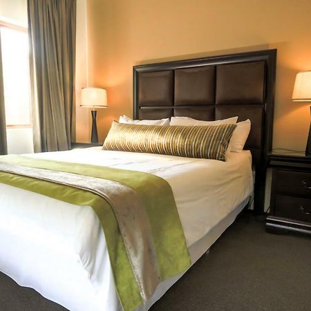 Westay Timessquare Apartments Sandton Extérieur photo