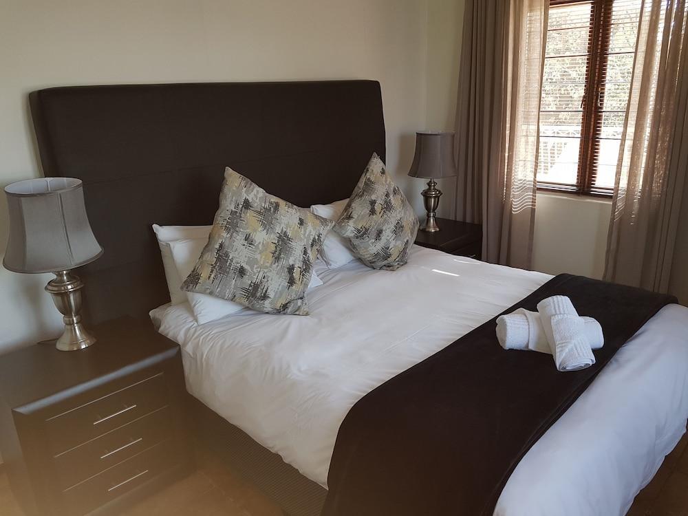 Westay Timessquare Apartments Sandton Extérieur photo
