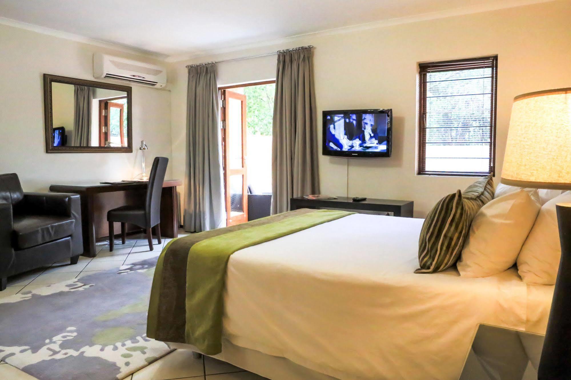Westay Timessquare Apartments Sandton Extérieur photo