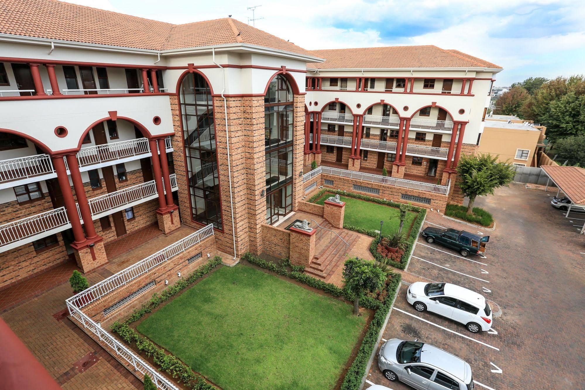 Westay Timessquare Apartments Sandton Extérieur photo